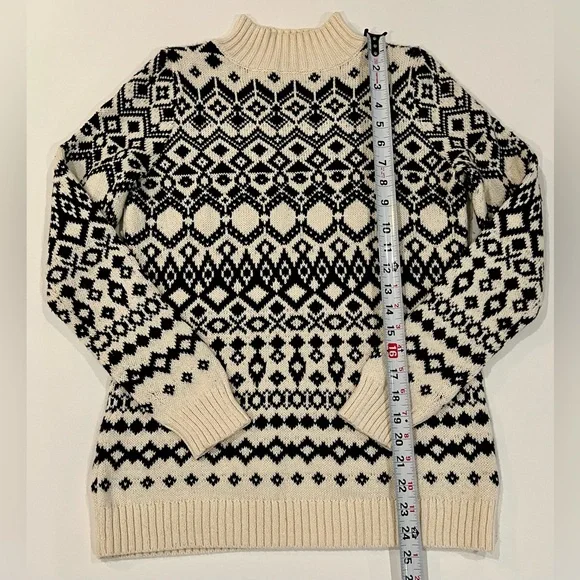 Christmas Snowflake Sweater Warm Holidays Fitted Small Cream Black - Picture 3 of 10